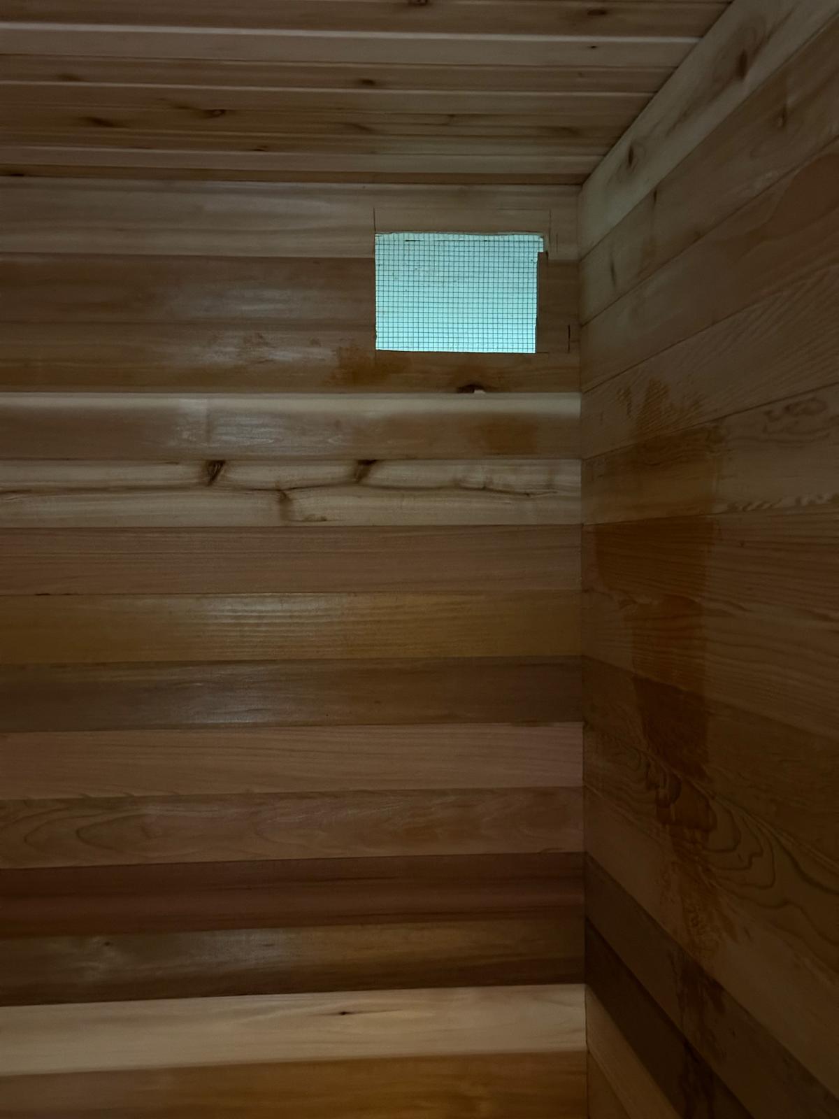 Vent opening with screen